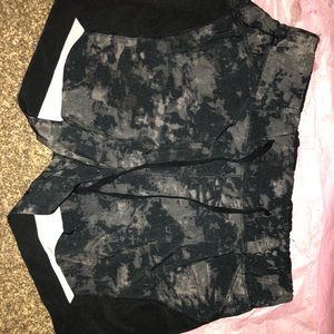 COLOMBIA ATHLETIC SHORTS SMALL